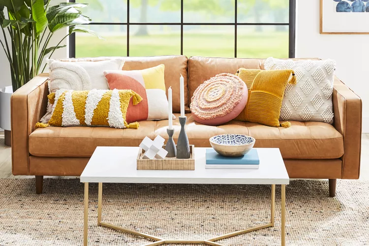 how to mix and match throw pillows like a pro 1791497 hero c4e8e16536e645aa9dc891f34e901937
